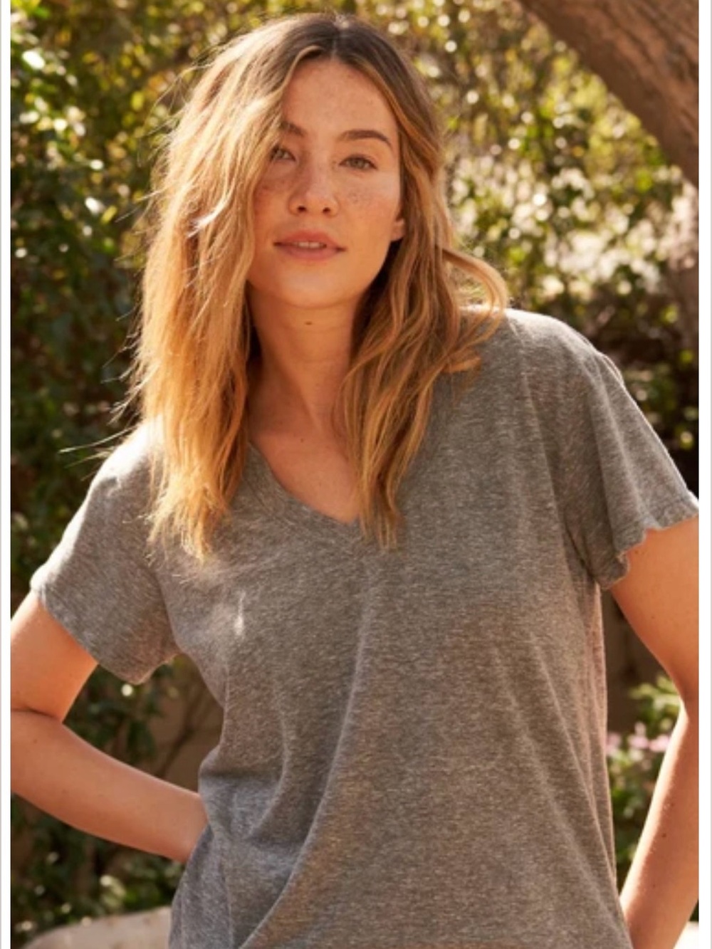 Perfectwhitetee heather gray hendrix cotton boxy v neck tee - Size XS